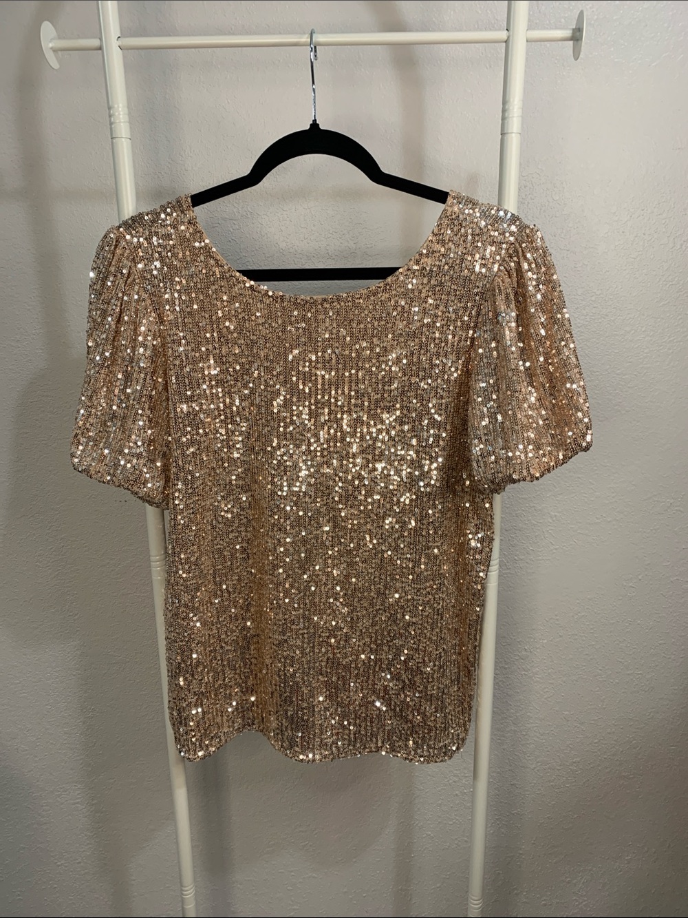 Women’s Rose Gold Sequin Puff-Sleeve Blouse